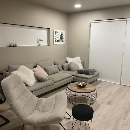 Beautiful Apartment Near Airport Njarthvik 外观 照片