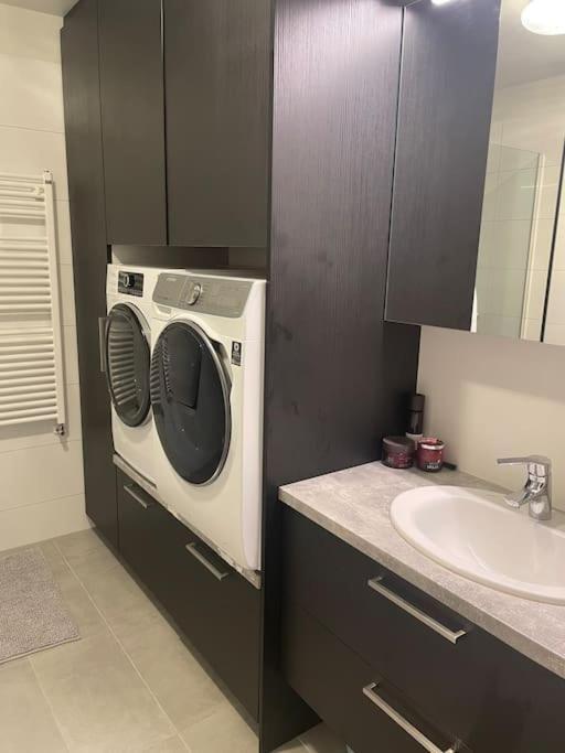 Beautiful Apartment Near Airport Njarthvik 外观 照片