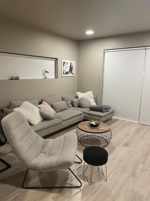 Beautiful Apartment Near Airport Njarthvik 外观 照片