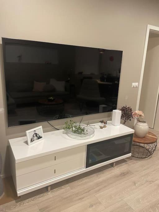 Beautiful Apartment Near Airport Njarthvik 外观 照片