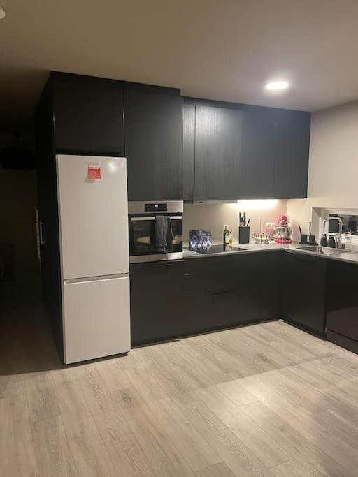 Beautiful Apartment Near Airport Njarthvik 外观 照片